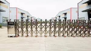 Automatic Retractable / Collapsible Gate